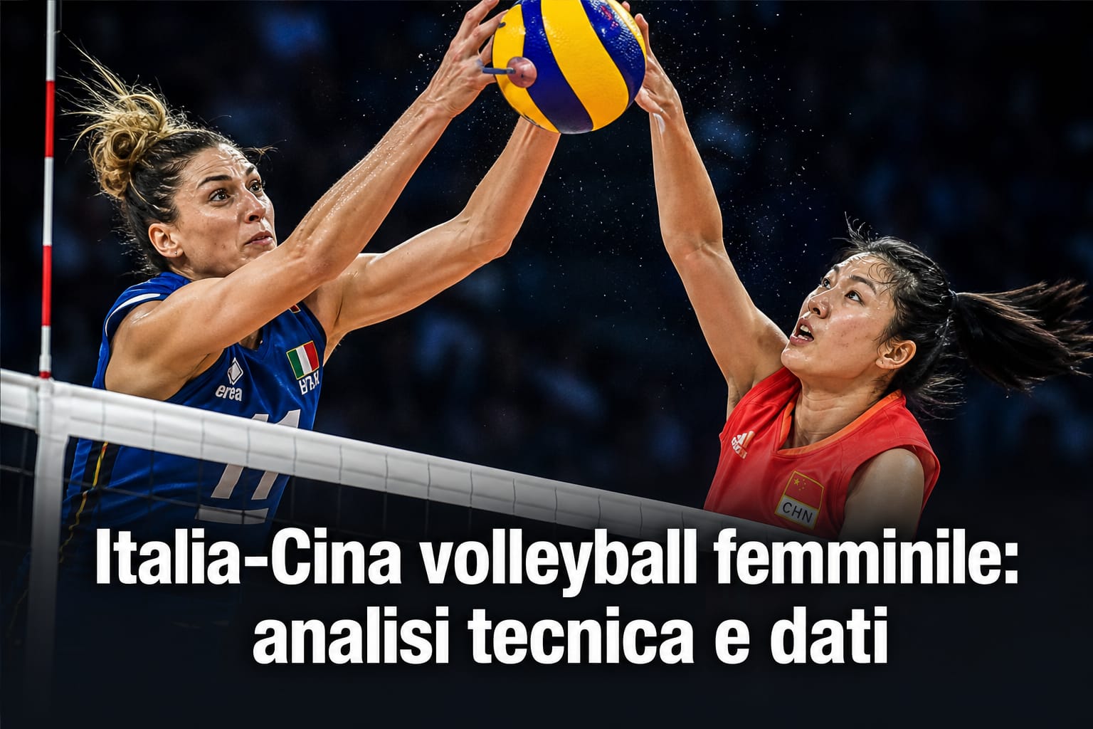 Azione di gioco sotto rete tra Italia e Cina per l'analisi tecnica e dati del volleyball femminile.